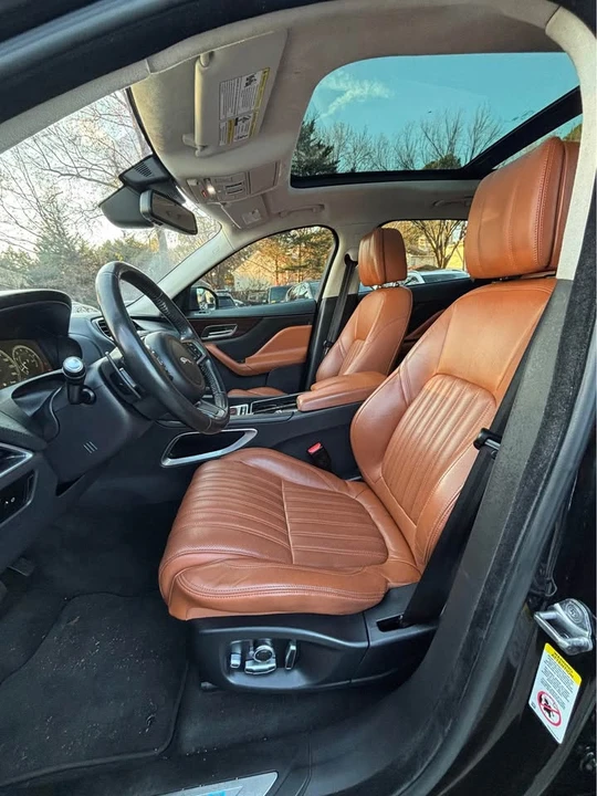 2018 Jaguar F-Pace - Image 9 of 20