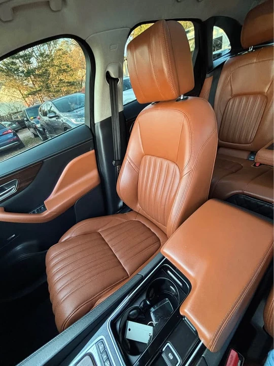 2018 Jaguar F-Pace - Image 15 of 20