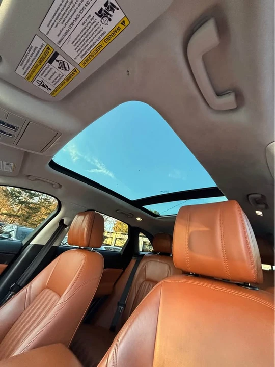 2018 Jaguar F-Pace - Image 16 of 20