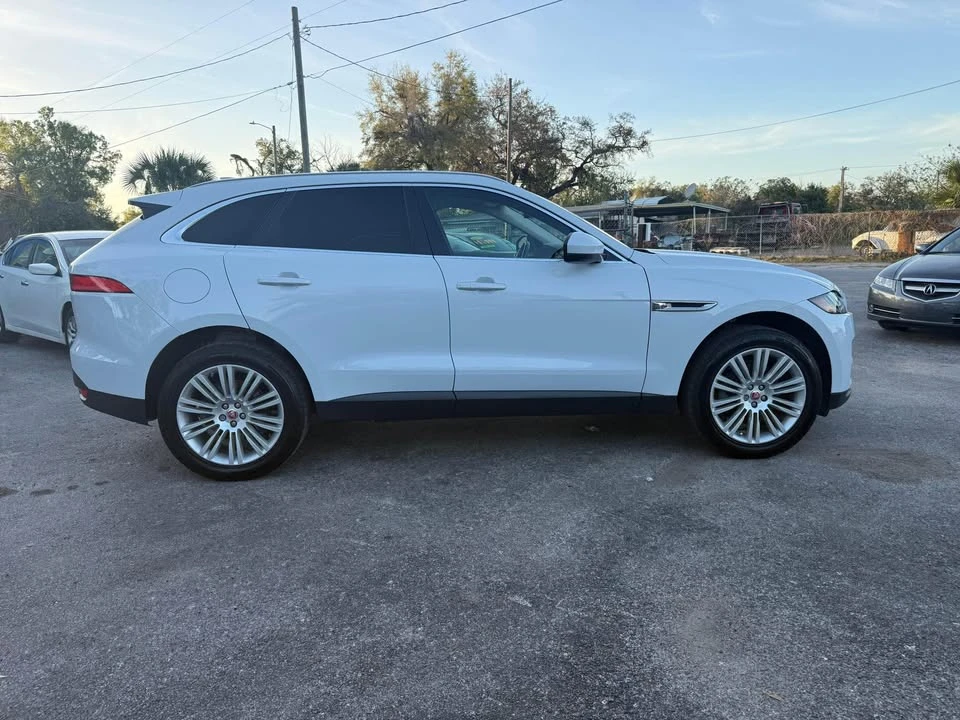 2018 Jaguar F-Pace - Image 8 of 16
