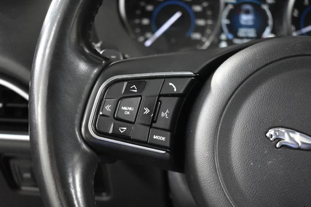 2018 Jaguar F-Pace - Image 15 of 20