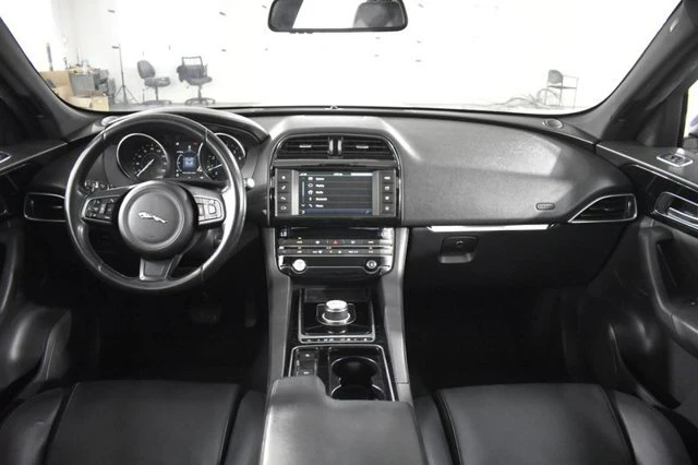2018 Jaguar F-Pace - Image 10 of 20