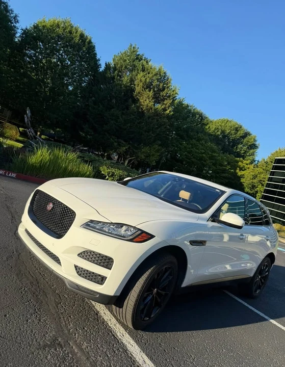 2018 Jaguar F-Pace - Image 3 of 5
