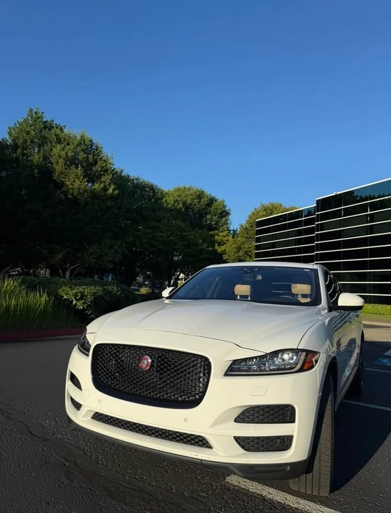 2018 Jaguar F-Pace - Image 4 of 5