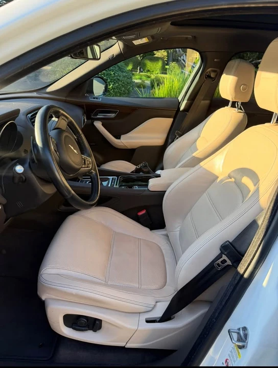 2018 Jaguar F-Pace - Image 2 of 5
