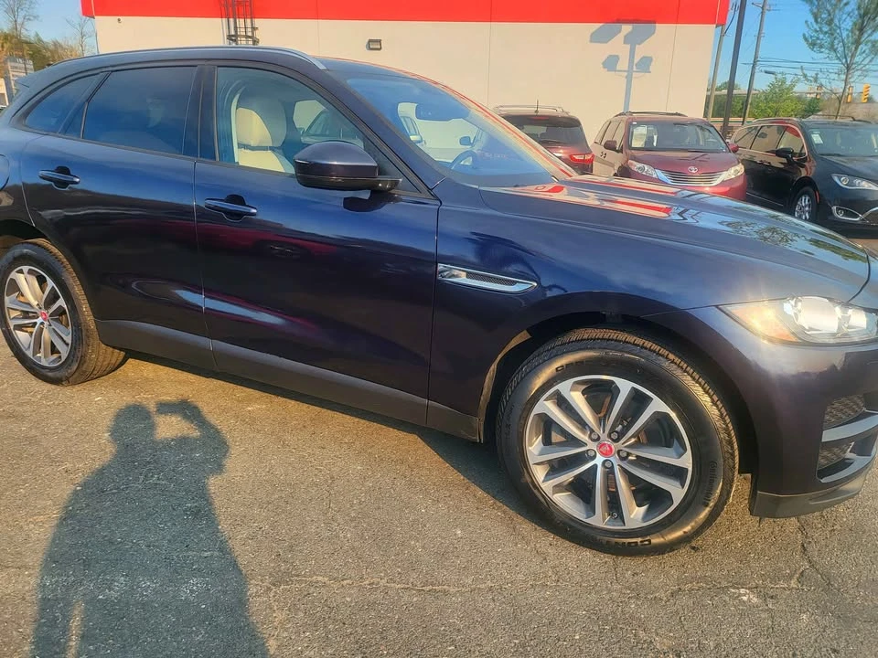 2018 Jaguar F-Pace - Image 12 of 17
