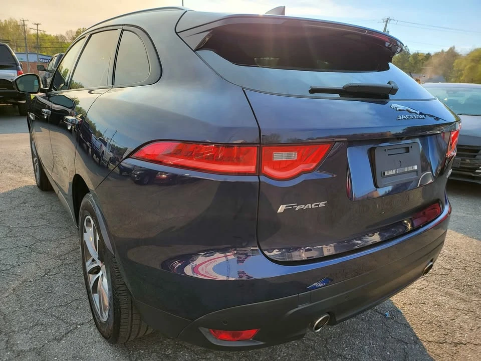 2018 Jaguar F-Pace - Image 16 of 17