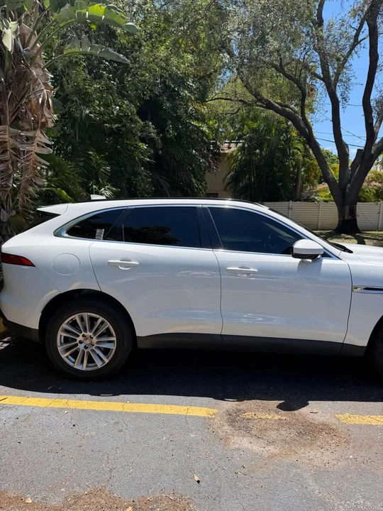 2018 Jaguar F-Pace - Image 3 of 16