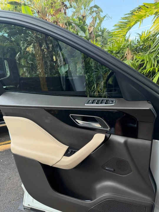 2018 Jaguar F-Pace - Image 14 of 16