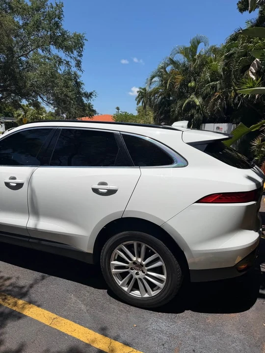 2018 Jaguar F-Pace - Image 8 of 16