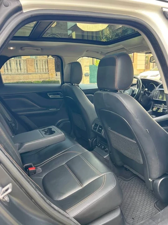 2018 Jaguar F-Pace - Image 10 of 14