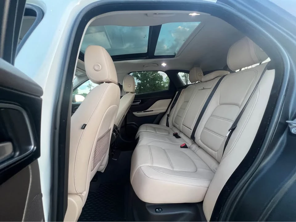 2018 Jaguar F-Pace - Image 6 of 12