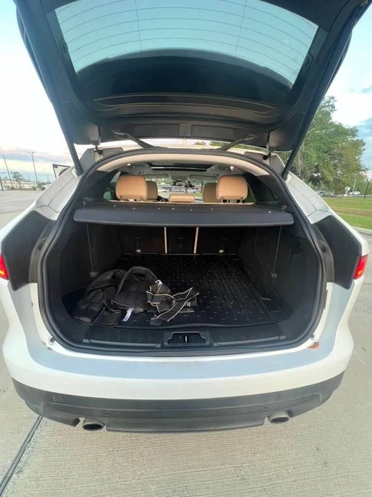 2018 Jaguar F-Pace - Image 11 of 11