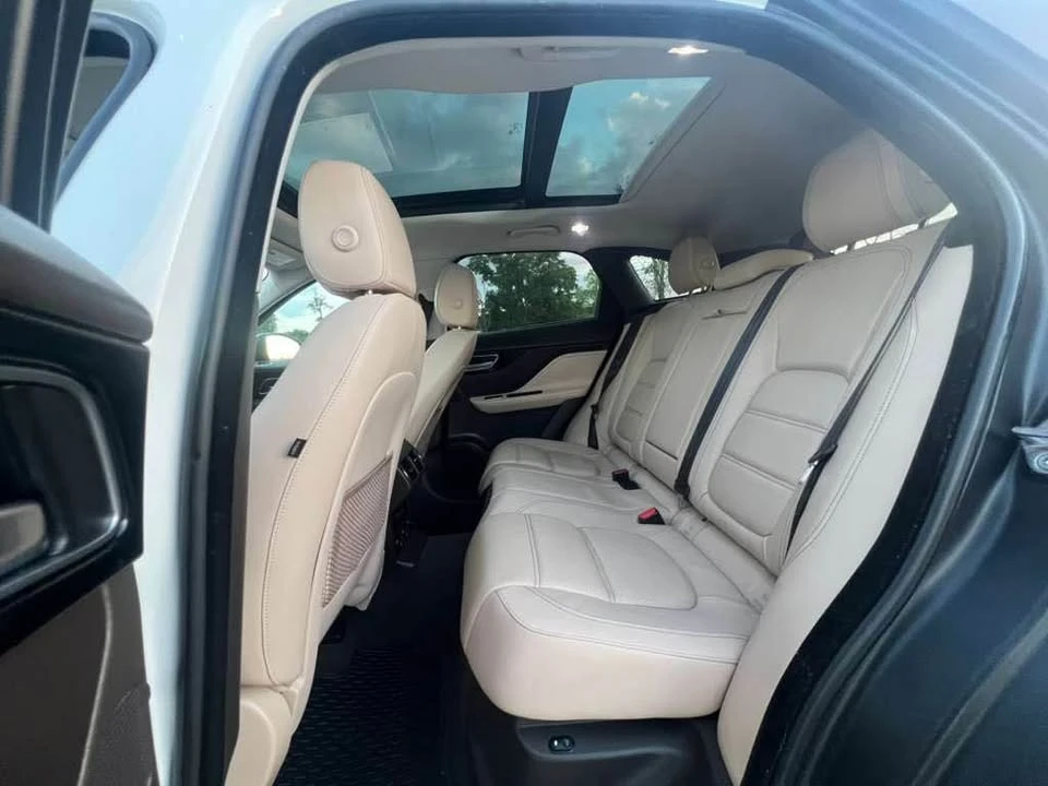 2018 Jaguar F-Pace - Image 8 of 11