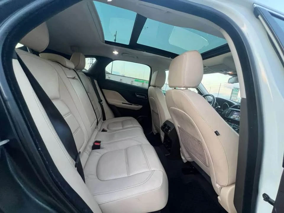 2018 Jaguar F-Pace - Image 9 of 20