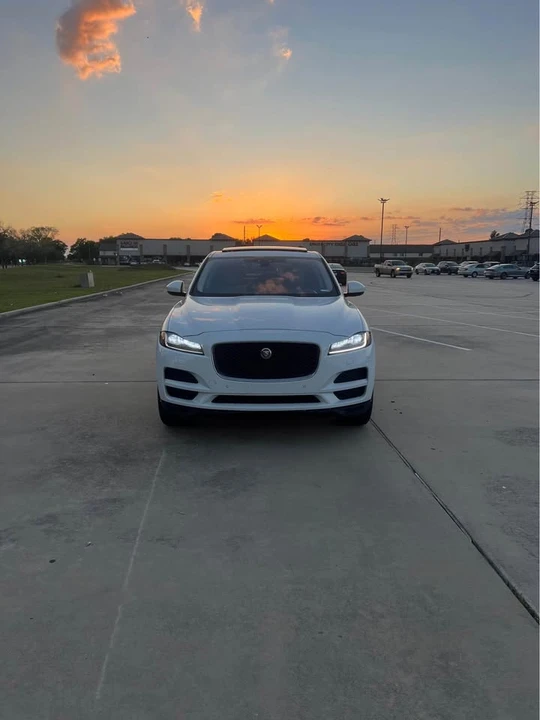 2018 Jaguar F-Pace - Image 11 of 11