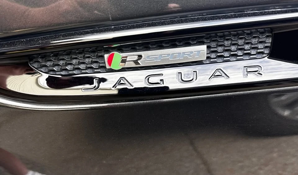 2018 Jaguar F-Pace - Image 6 of 10