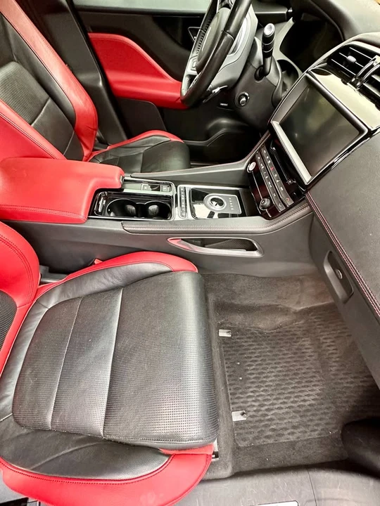 2018 Jaguar F-Pace - Image 8 of 12