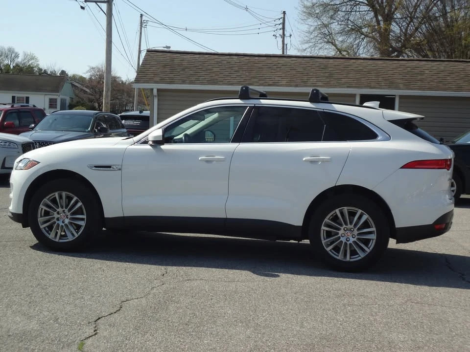 2018 Jaguar F-Pace - Image 9 of 11