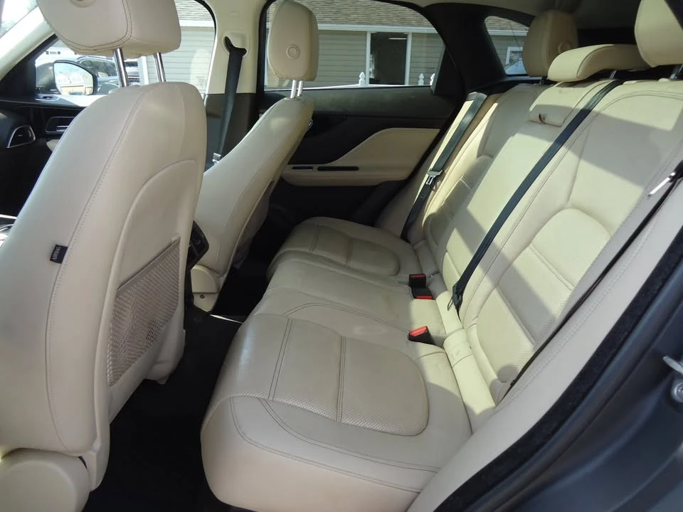 2018 Jaguar F-Pace - Image 4 of 11