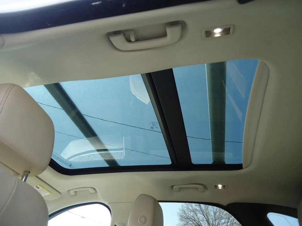 2018 Jaguar F-Pace - Image 3 of 11