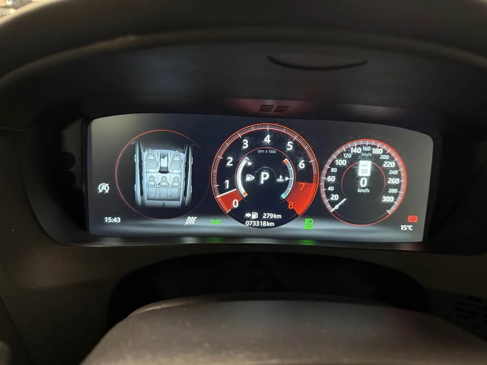 2018 Jaguar F-Pace - Image 18 of 21