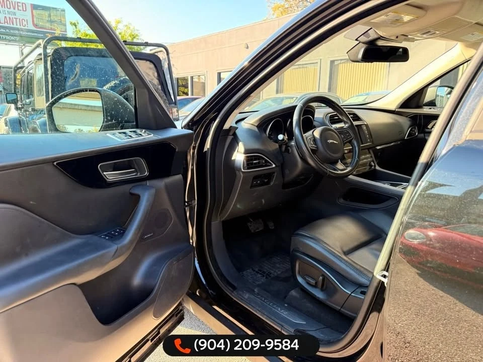 2018 Jaguar F-Pace - Image 17 of 18