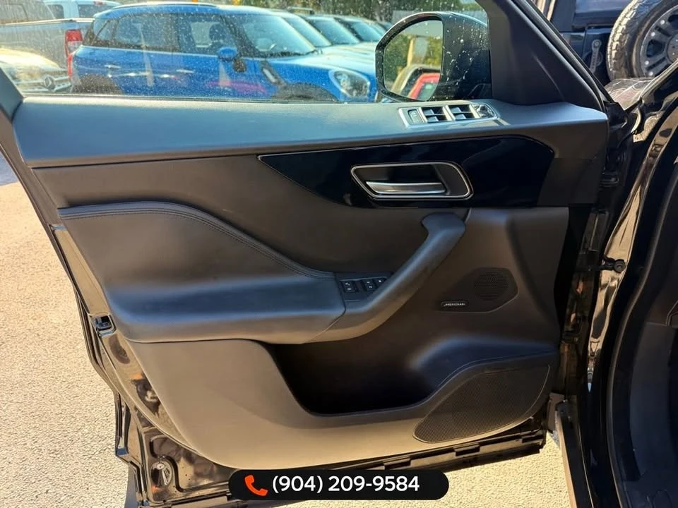 2018 Jaguar F-Pace - Image 16 of 18