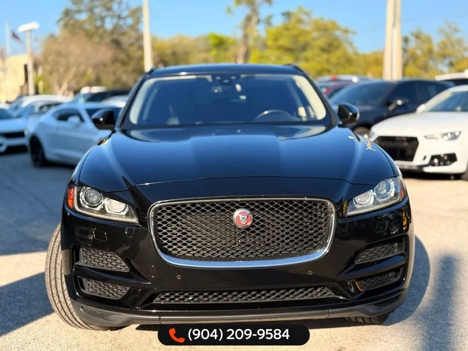 2018 Jaguar F-Pace - Image 11 of 18