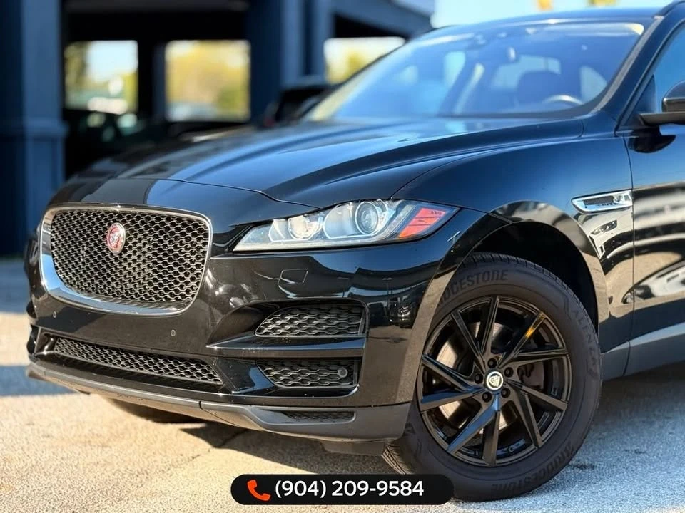 2018 Jaguar F-Pace - Image 2 of 18