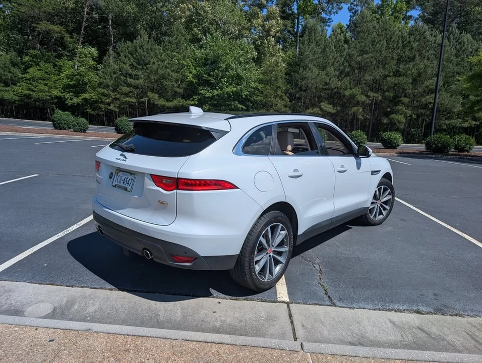 2018 Jaguar F-Pace - Image 4 of 19