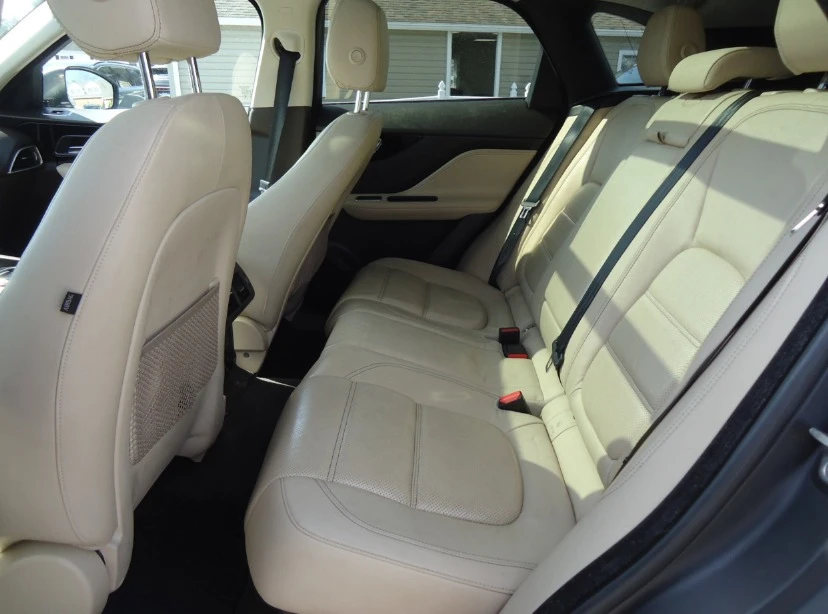 2018 Jaguar F-Pace - Image 18 of 19