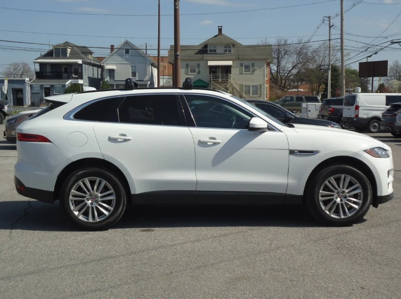 2018 Jaguar F-Pace - Image 2 of 19