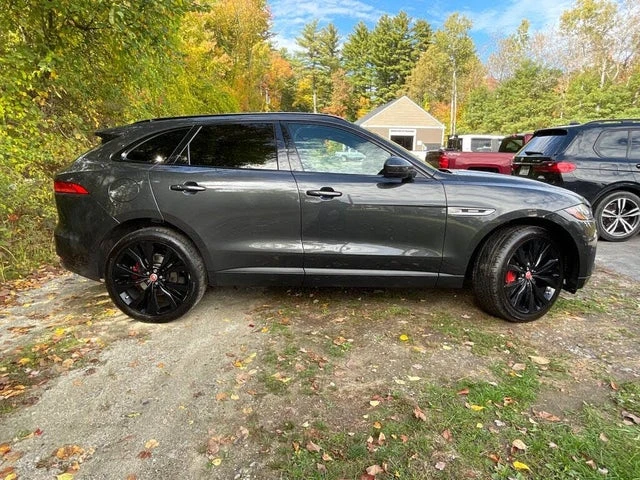 2018 Jaguar F-Pace - Image 2 of 17