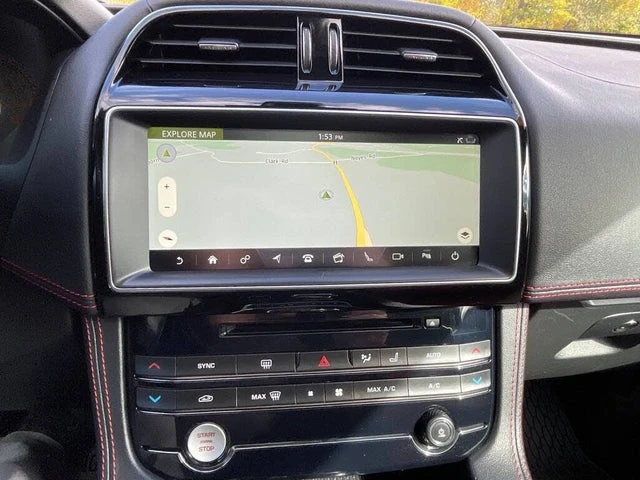 2018 Jaguar F-Pace - Image 14 of 17