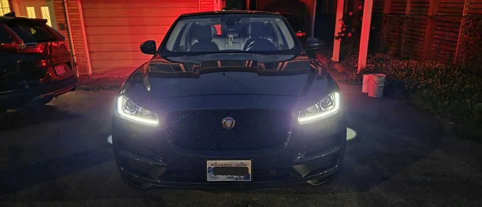 2018 Jaguar F-Pace - Image 17 of 19