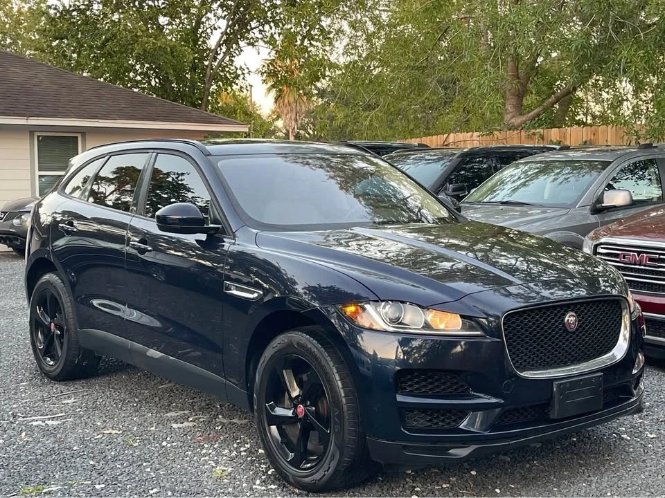2018 Jaguar F-Pace - Image 2 of 9