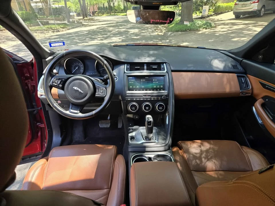 2018 Jaguar F-Pace - Image 8 of 16