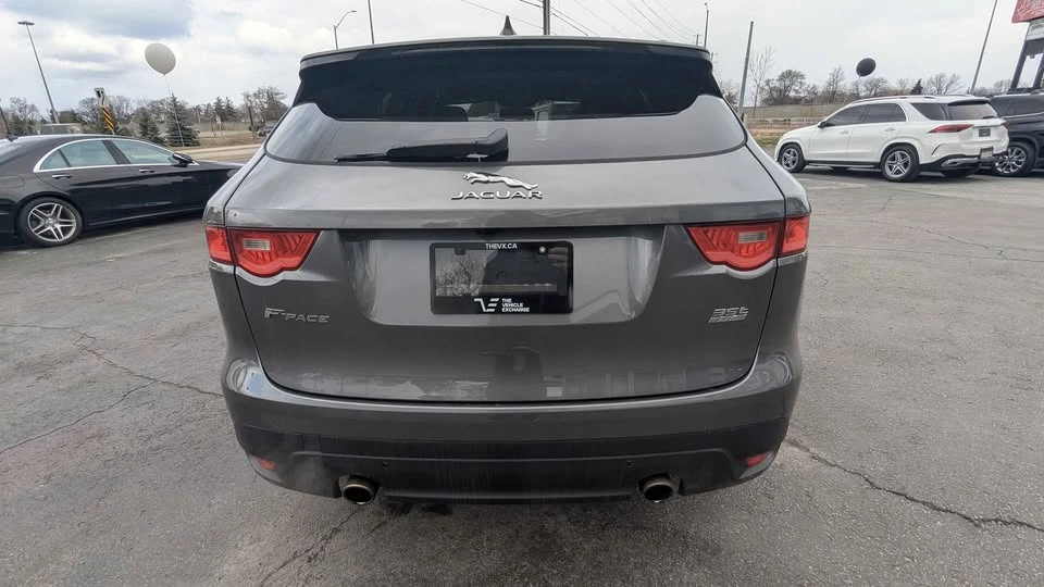 2018 Jaguar F-Pace - Image 4 of 21