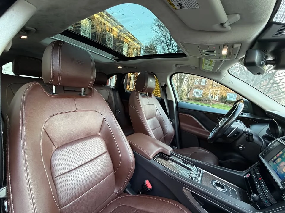 2018 Jaguar F-Pace - Image 15 of 17