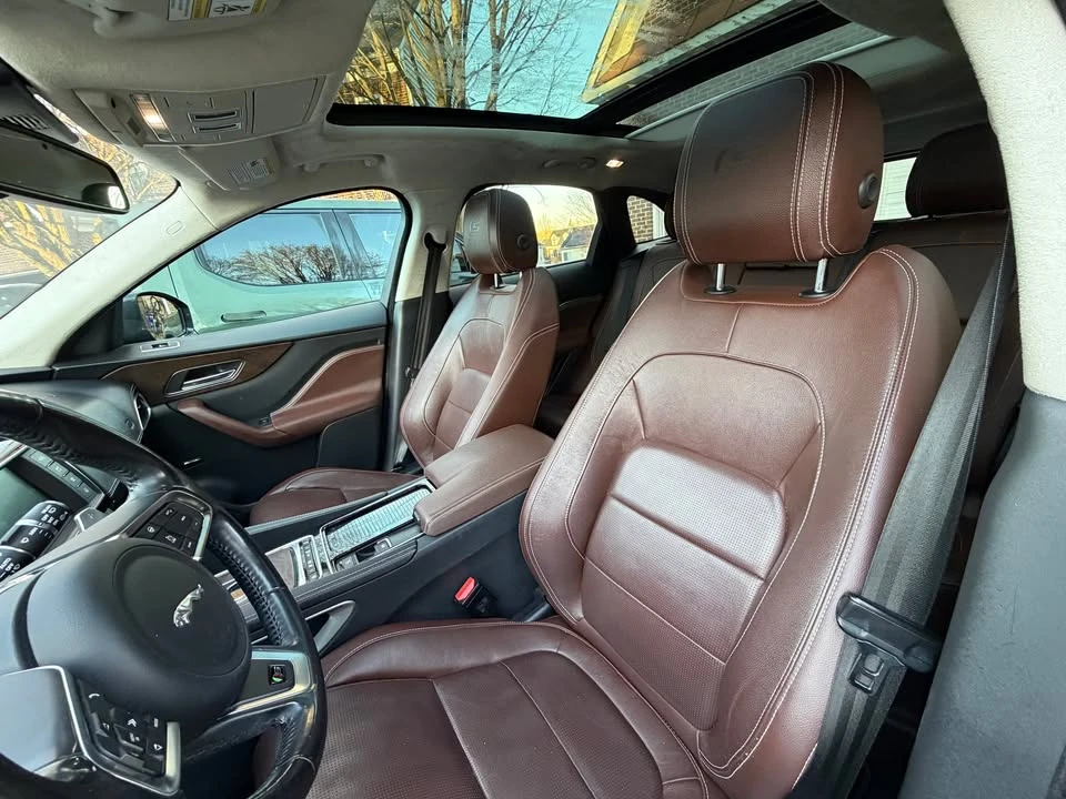 2018 Jaguar F-Pace - Image 10 of 17