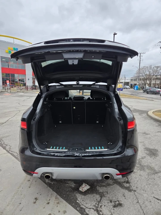 2018 Jaguar F-Pace - Image 12 of 13