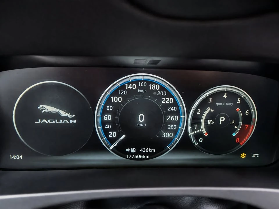 2018 Jaguar F-Pace - Image 13 of 13