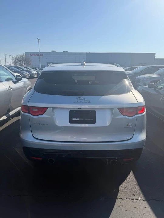 2018 Jaguar F-Pace - Image 9 of 11