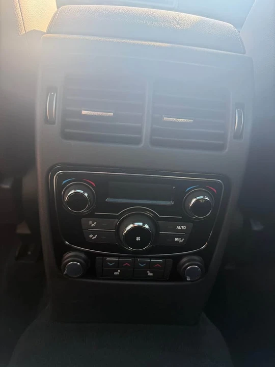 2018 Jaguar F-Pace - Image 8 of 11