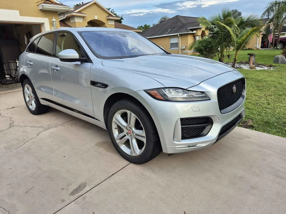 2018 Jaguar F-Pace - Image 12 of 13