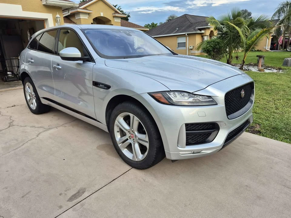 2018 Jaguar F-Pace - Image 2 of 13