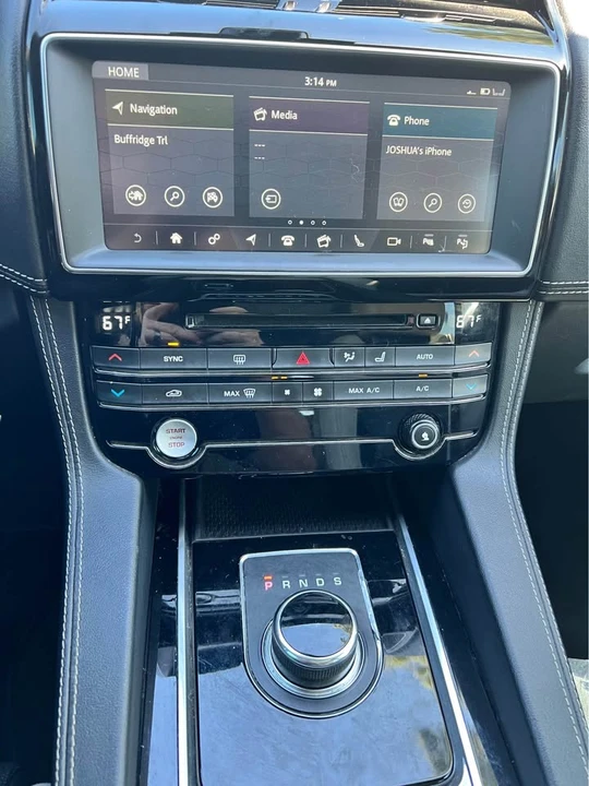 2018 Jaguar F-Pace - Image 10 of 11
