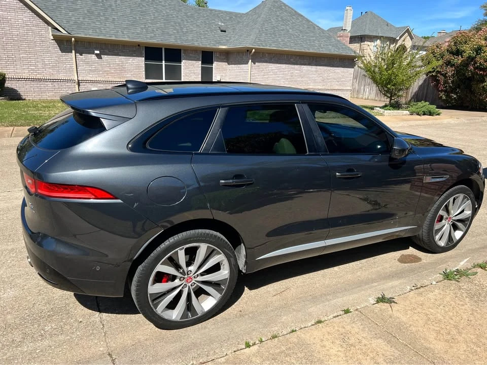2018 Jaguar F-Pace - Image 5 of 11