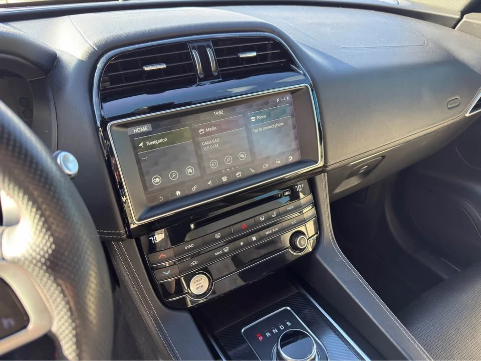 2018 Jaguar F-Pace - Image 14 of 16